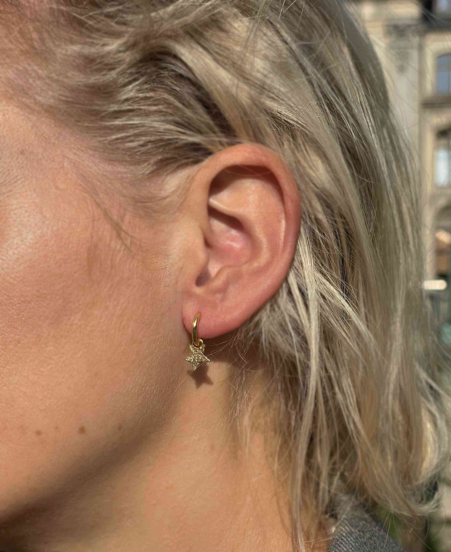 — jewellery