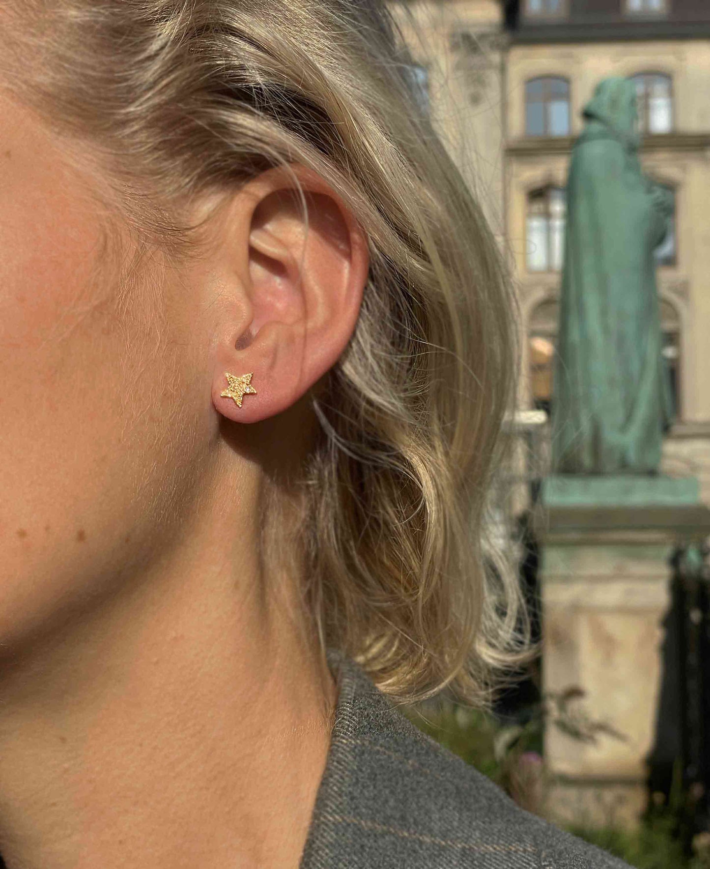 — jewellery