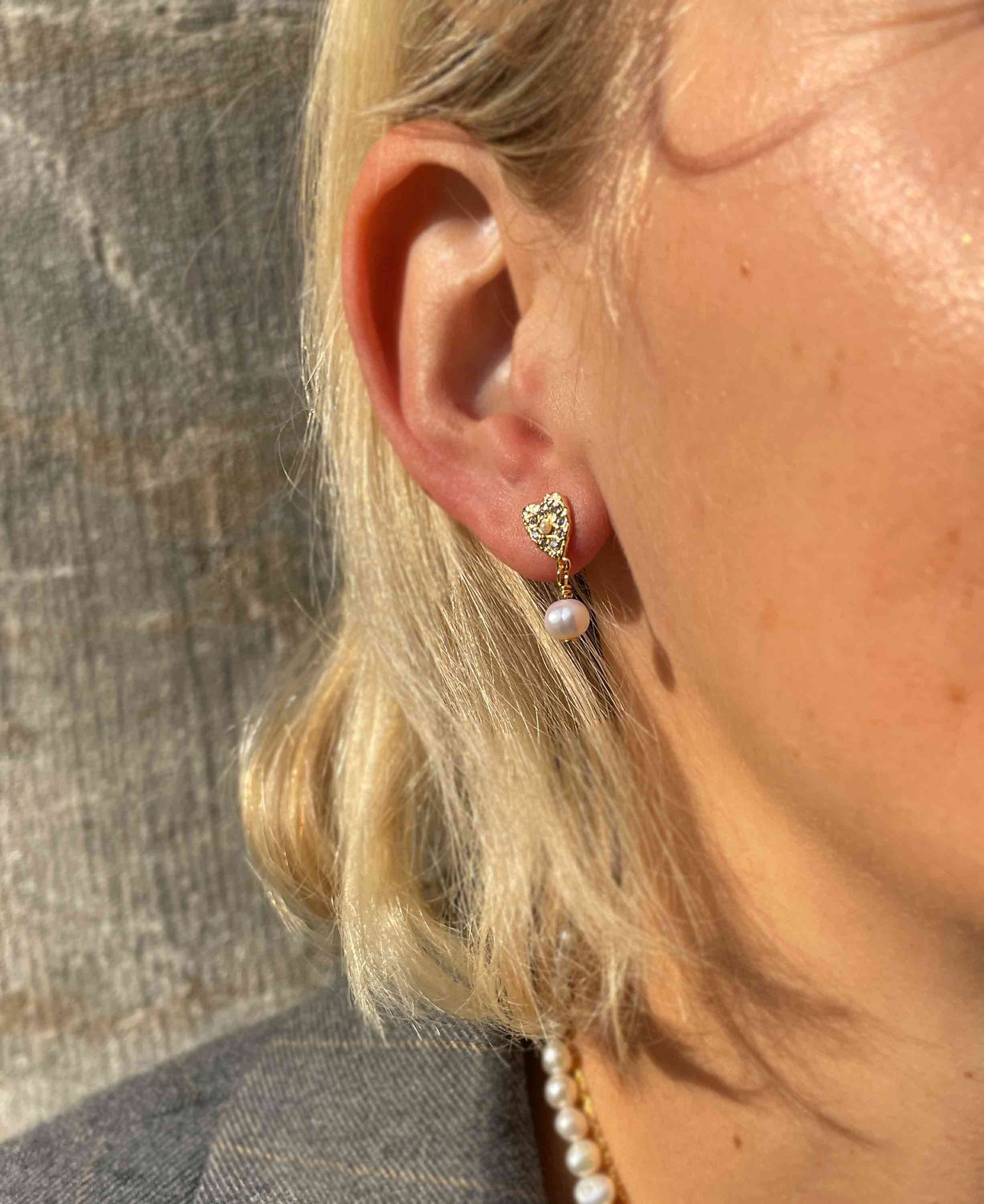 — jewellery