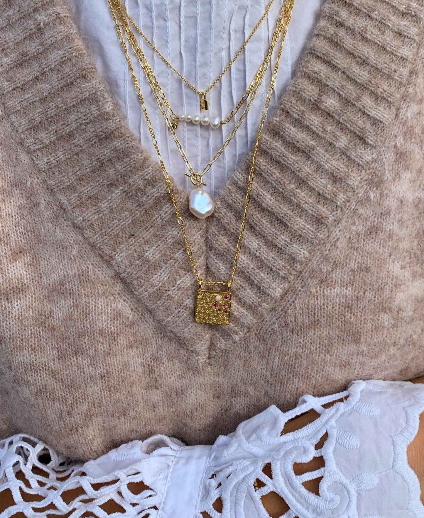 — jewellery