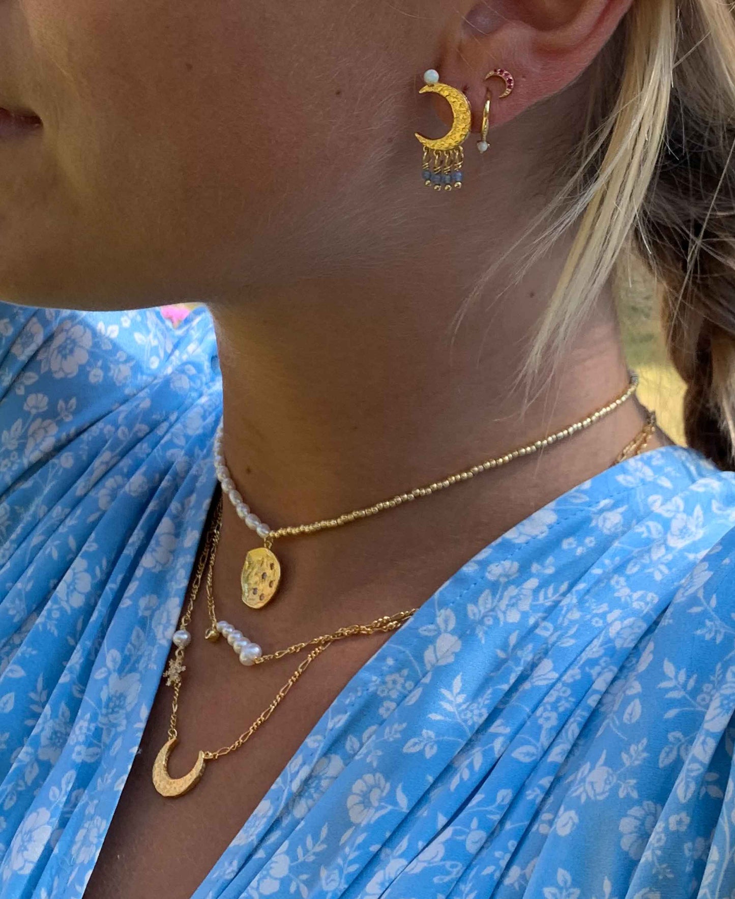 — jewellery