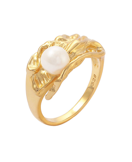 Kamma pearl ring — gold, silver, pearl ring in 18k gold-plated 925 sterling silver, freshwater pearls