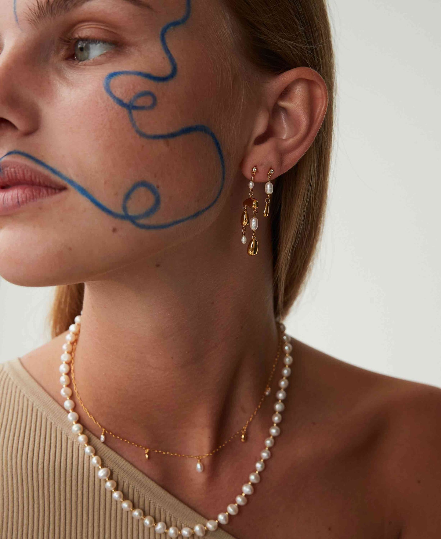— jewellery