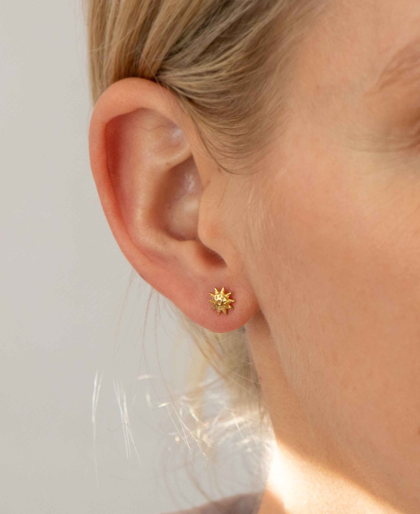 — jewellery
