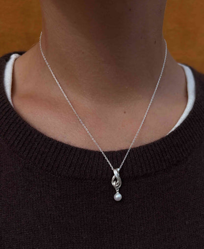 Tiril necklace