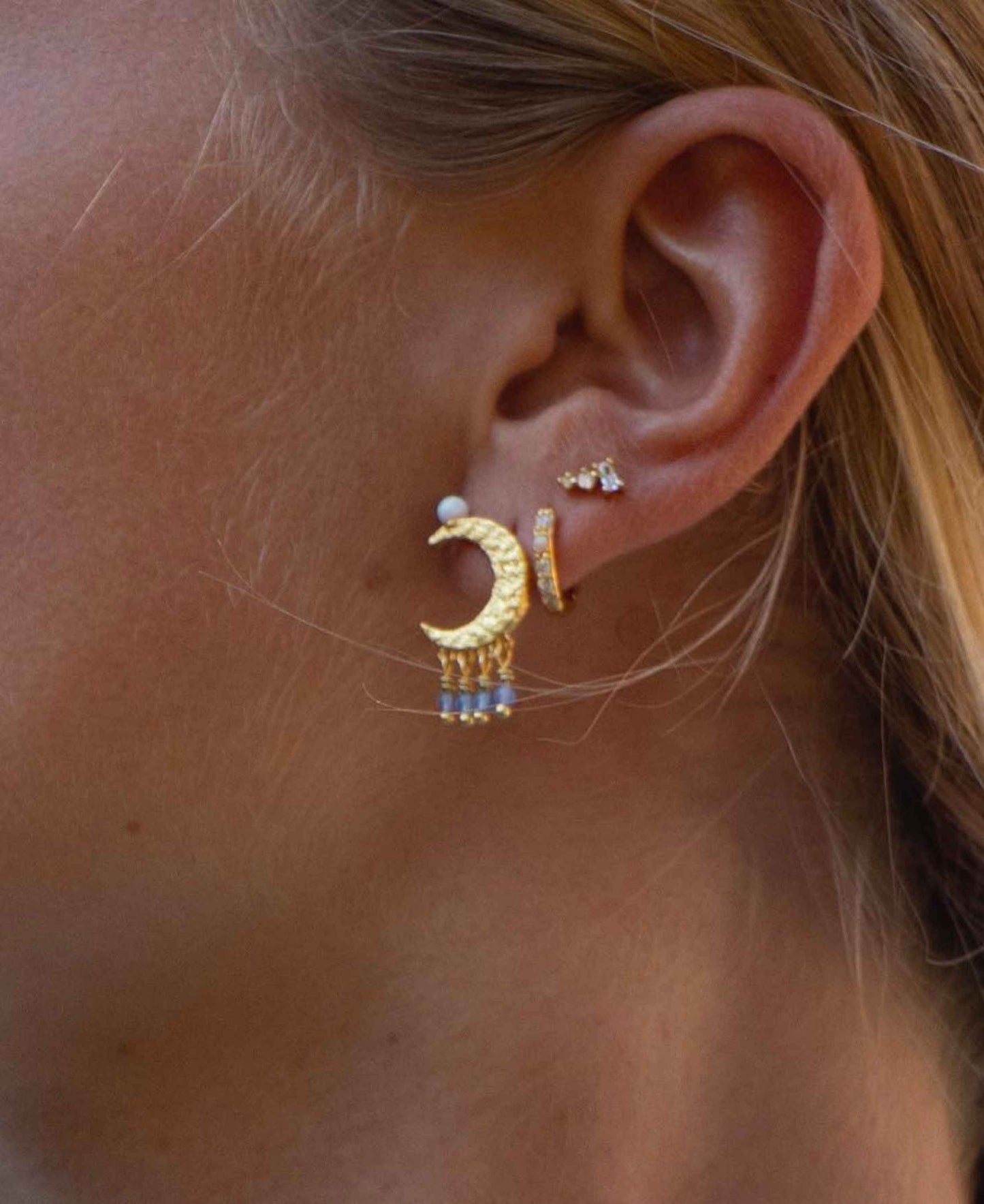 Blue moon dust earrings